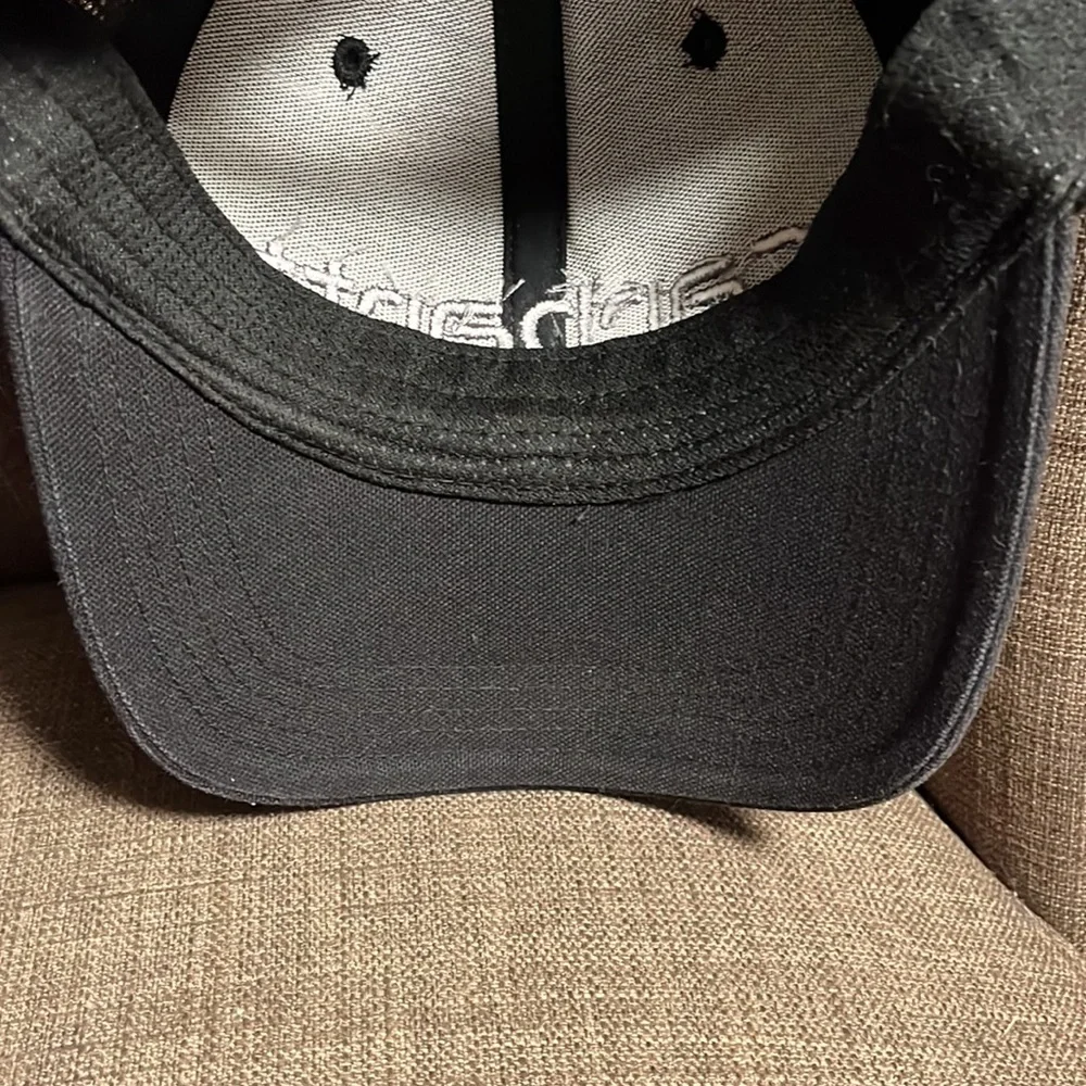 Carhartt mend's Black Mesh Trucker Hat - Picture 3 of 4